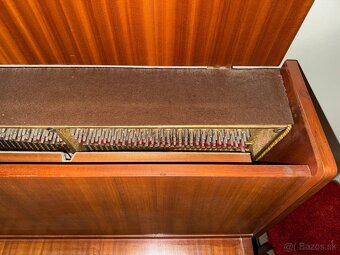 Pianino PETROF P114 Klasik - 4