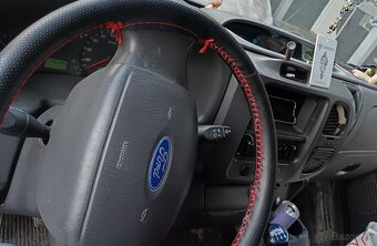 Ford tranzit 2.4 - 4