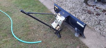 Radlica na štvorkolku snežný pluh. - 4