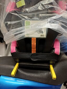 Detskú autosedačku - 4