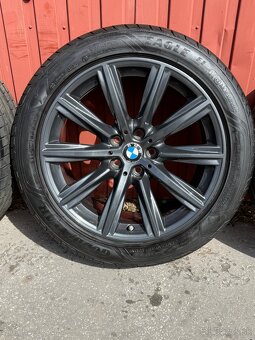Original kolesa BMW 5 G30 245/45R18 elektróny 8Jx18 ET30 - 4