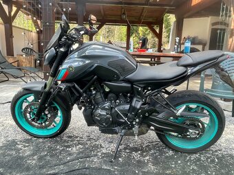 Yamaha MT-07 ABS CYAN STORM 2022 (TP 35KW) plne otvorená - 4