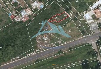 Na predaj: Rekreačný svahovitý pozemok v Šahách -11527m - 4