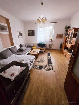 Rodinný dom s 3125 m pozemkom Sklené - 4