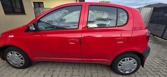 Toyota Yaris 2001 - 4