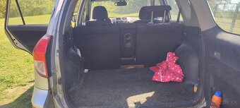 Toyota RAV4 D-4D - 4