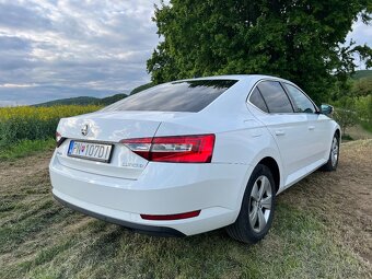 Škoda Superb 2018 - 4