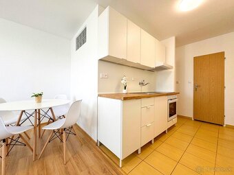 Prenájom priamo v centre Martina, 2 izbový byt, 71 m2 - 4