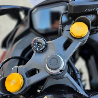 Kawasaki Ninja ZX-4R čierna - 4