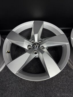 Alu VW T-CROSS 5x100 17” 2GM601025A - 4