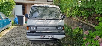 Mazda E2200 - 4