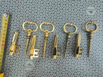 Otvárače 10€ kus - 4