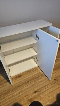 Zavesna kupelnova skrinka na stenu so zrkadlom - 4