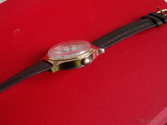 Hodinky Cornavin švajčiarske. - 4