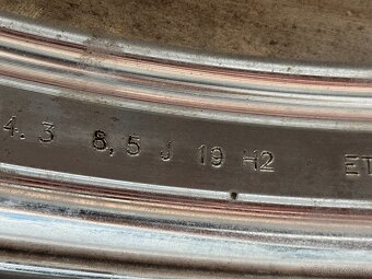 Xtra 5x114.3 R19 - 4