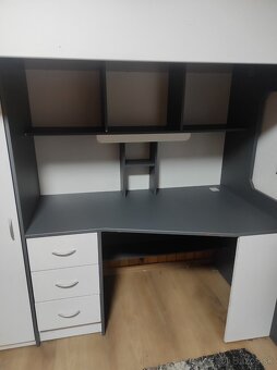 Postel zo stolom - 4