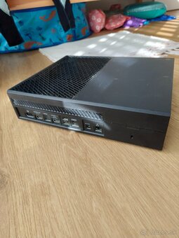 Xbox One 500G - 4