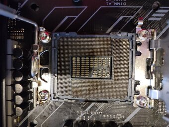 Predám základnú dosku Asus Tuf Gaming Z690 +Wifi - 4
