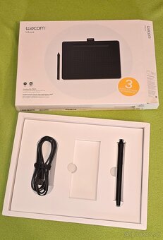 Wacom Intuos M Bluetooth Black - ako nový, + sada hrotov - 4