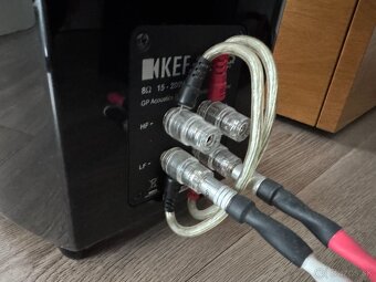 Predám najvyššiu radu reproduktorov KEF XQ40 - 4