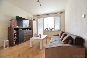 BEDES | Prenájom 1 izbový byt, 50m2, čiastočne zariadený, ZH - 4