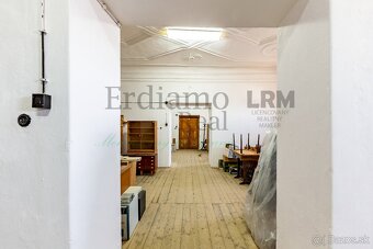 NA PREDAJ-Historický barokový kaštieľ v obci Tulčík - 4
