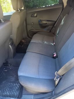 Kia Ceed - 4