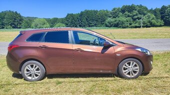Hyundai i30 1.6 GDI | 88 kW | r.v. 2014 | TOP stav - 4