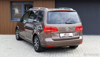Volkswagen Touran 1.6 TDI Comfortline DSG - 4