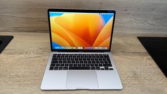 Apple MacBook Air 13 Retina 2020 - 4