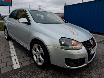 Volkswagen JETTA - 4