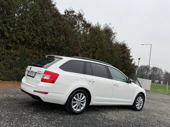 Škoda Octavia Combi 1.6 TDI Elegance - 4