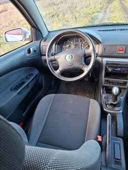 sedacky Skoda OCtavia kombi vyhrievane - 4