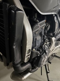 Honda Hornet 600 ABS - 4