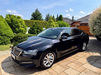 Škoda Superb 3 2.0 TDI 2023/6 DSG 1.majitel - 4