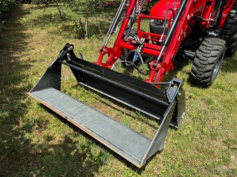 Predám traktor Branson 6225R s čelným nakladačom - 4