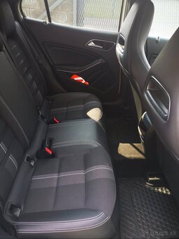 Mercedes Benz GLA 180 d - 4