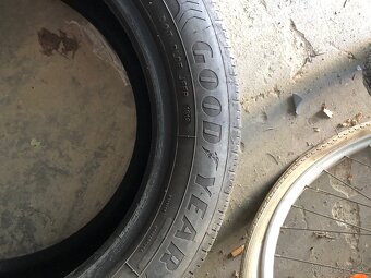 Goodyear 205/55 r16 - 4