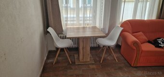 2x stolička biela + stôl - 4