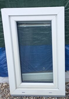 Predám okna :99x44 ,,55x84, 49x83,84x56,80x80, balkon 85x230 - 4