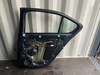 Škoda Octavia 3 Zadné dvere - 4