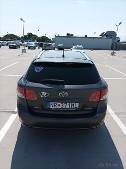 Predám Toyota Avensis - 4