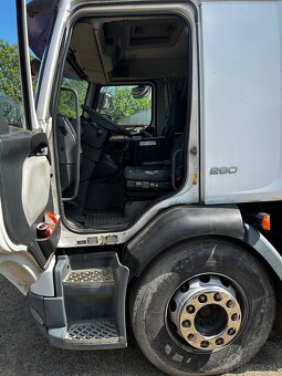 Volvo280 - 4