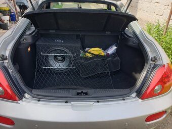 Hyundai coupe 2.7 V6 123kw 2002 - 4