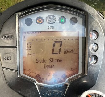 KTM Duke 390 - 4