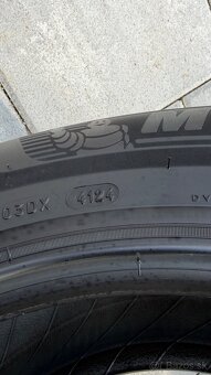 MICHELIN PRIMACY 4 215/65 R17 - 4