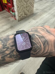 Apple watch SE 2023 44mm - 4