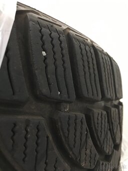 Predám zimné pneu 225/50R17 - 4