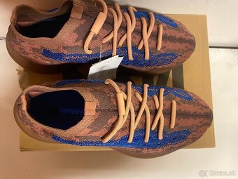 Yeezy 380 Azure - 4