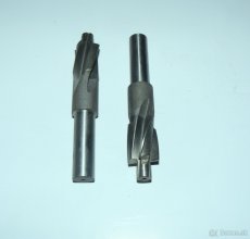 ZÁHLUBNÍK 18x8,5 S VÁLC. STOPKOU A VOD.ČEPEM HSS, ČR (NOVÝ) - 4